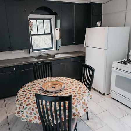Private Room - Downtown 1Br 1Bath Lafayette Kültér fotó
