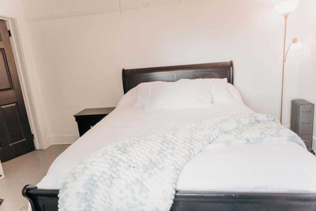 Private Room - Downtown 1Br 1Bath Lafayette Kültér fotó