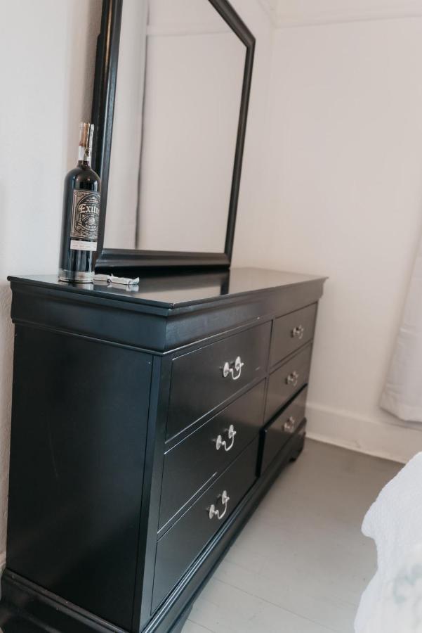 Private Room - Downtown 1Br 1Bath Lafayette Kültér fotó
